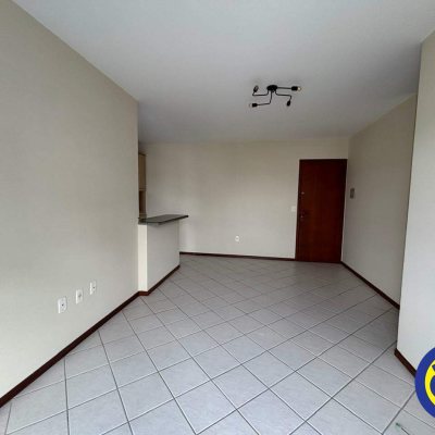 Apartamento com 64m², 2 quartos, 1 garagem, no bairro Trindade em Florianópolis
