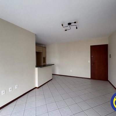 Apartamento com 64m², 2 quartos, 1 garagem, no bairro Trindade em Florianópolis
