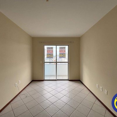 Apartamento com 64m², 2 quartos, 1 garagem, no bairro Trindade em Florianópolis