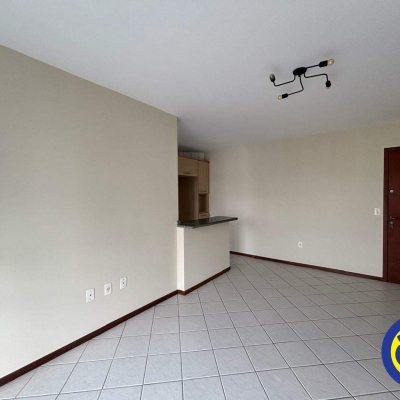Apartamento com 64m², 2 quartos, 1 garagem, no bairro Trindade em Florianópolis