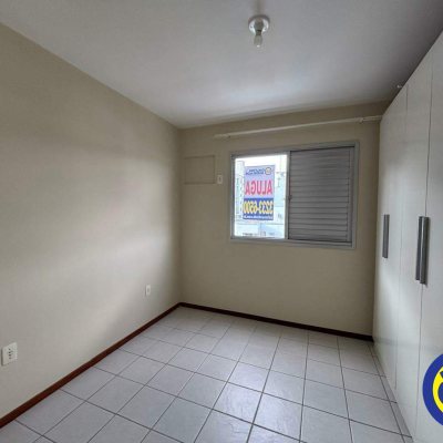 Apartamento com 64m², 2 quartos, 1 garagem, no bairro Trindade em Florianópolis
