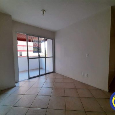 Apartamento com 87m², 3 quartos, 1 suíte, 1 garagem, no bairro Trindade em Florianópolis