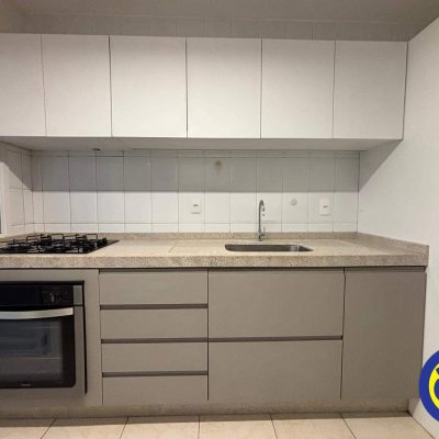 Apartamento com 87m², 3 quartos (sendo 1 suíte), 1 garagem, no bairro Trindade em Florianópolis