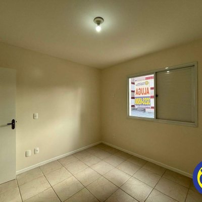 Apartamento com 87m², 3 quartos (sendo 1 suíte), 1 garagem, no bairro Trindade em Florianópolis