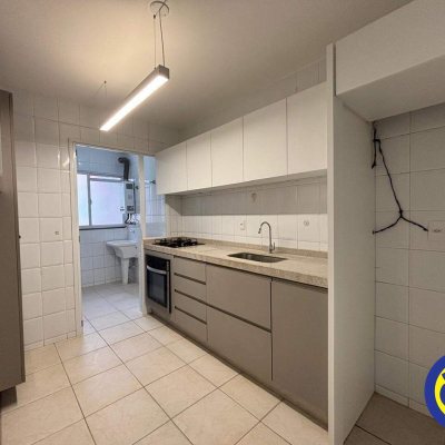 Apartamento com 87m², 3 quartos (sendo 1 suíte), 1 garagem, no bairro Trindade em Florianópolis