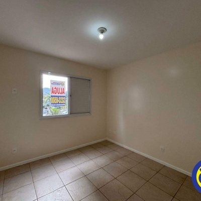 Apartamento com 87m², 3 quartos (sendo 1 suíte), 1 garagem, no bairro Trindade em Florianópolis