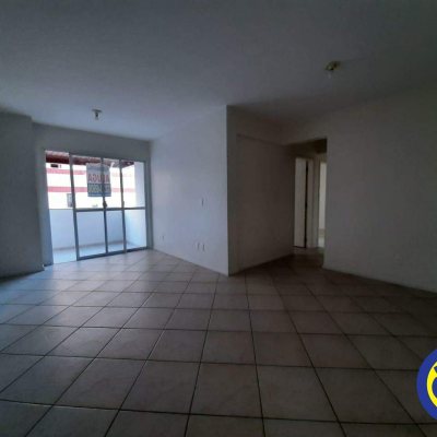 Apartamento com 87m², 3 quartos, 1 suíte, 1 garagem, no bairro Trindade em Florianópolis