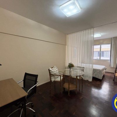 Apartamento com 32m², 1 quarto, no bairro Centro em Florianópolis