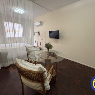 Apartamento com 32m², 1 quarto, no bairro Centro em Florianópolis