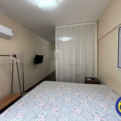 Apartamento com 32m², 1 quarto, no bairro Centro em Florianópolis