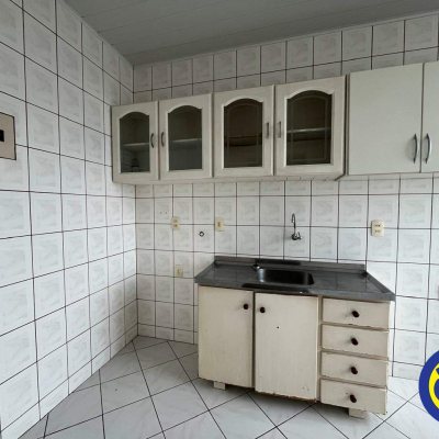 Apartamento com 64m², 3 quartos, 1 garagem, no bairro Centro em Florianópolis