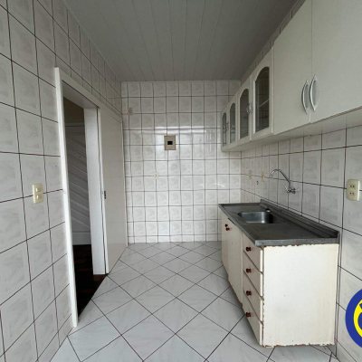 Apartamento com 64m², 3 quartos, 1 garagem, no bairro Centro em Florianópolis