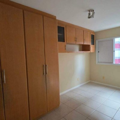 Apartamento com 100m², 2 quartos (sendo 1 suíte), 1 garagem, no bairro Trindade em Florianópolis