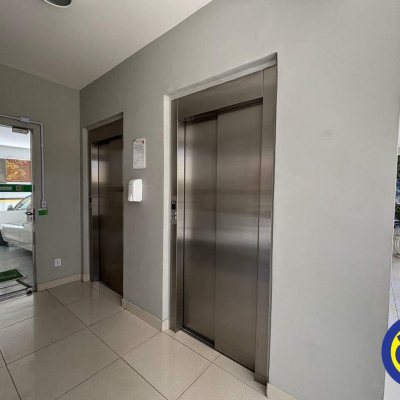 Apartamento com 90m², 2 quartos, 1 garagem, no bairro Centro em Florianópolis