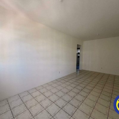 Apartamento com 90m², 2 quartos, 1 garagem, no bairro Centro em Florianópolis