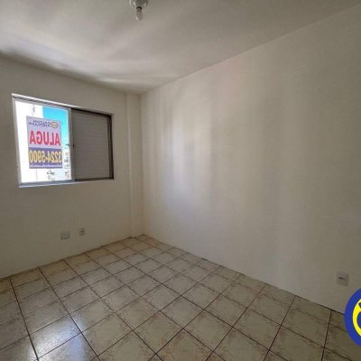 Apartamento com 90m², 2 quartos, 1 garagem, no bairro Centro em Florianópolis