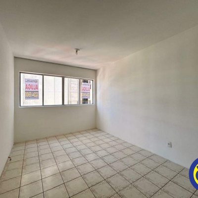 Apartamento com 90m², 2 quartos, 1 garagem, no bairro Centro em Florianópolis