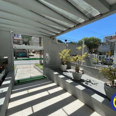 Apartamento com 90m², 2 quartos, 1 garagem, no bairro Centro em Florianópolis