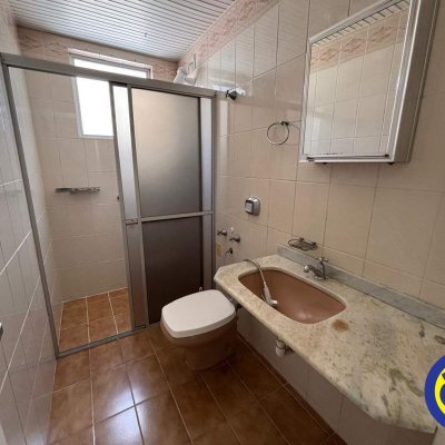 Apartamento com 90m², 2 quartos, 1 garagem, no bairro Centro em Florianópolis