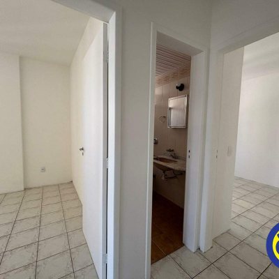 Apartamento com 90m², 2 quartos, 1 garagem, no bairro Centro em Florianópolis