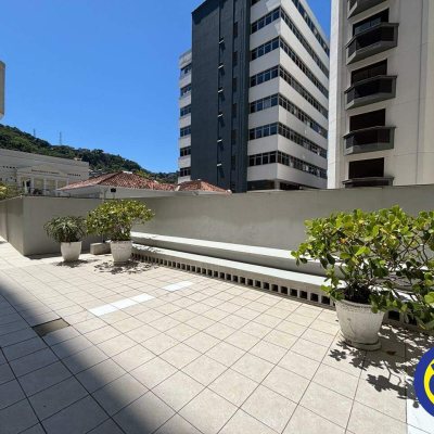 Apartamento com 90m², 2 quartos, 1 garagem, no bairro Centro em Florianópolis