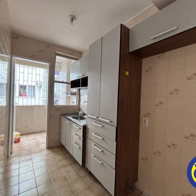 Apartamento com 60m², 2 quartos, 1 garagem, no bairro Universidade em Florianópolis