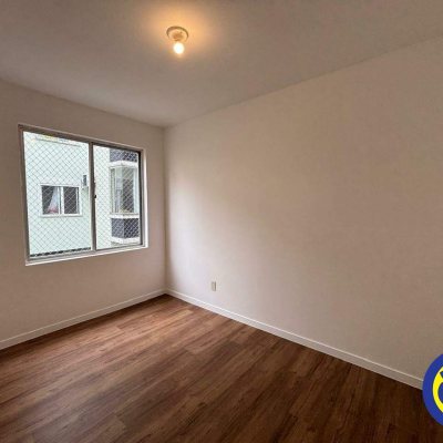 Apartamento com 60m², 2 quartos, 1 garagem, no bairro Universidade em Florianópolis