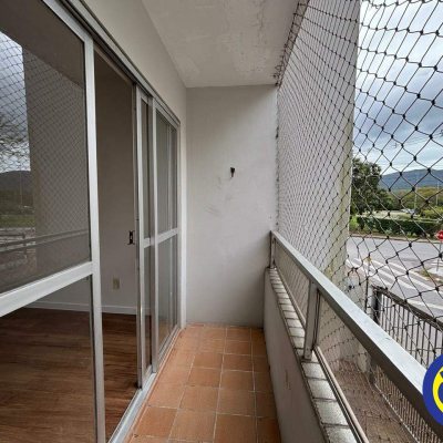 Apartamento com 60m², 2 quartos, 1 garagem, no bairro Universidade em Florianópolis