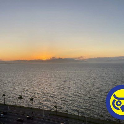 Apartamento com 283m², 3 quartos (sendo 2 suítes), 2 garagens, no bairro Beira Mar em Florianópolis