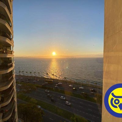 Apartamento com 283m², 3 quartos (sendo 2 suítes), 2 garagens, no bairro Beira Mar em Florianópolis
