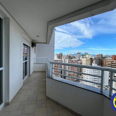 Apartamento com 125m², 3 quartos (sendo 3 suítes), 3 garagens, no bairro Centro em Florianópolis