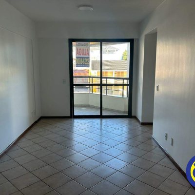 Apartamento com 66m², 2 quartos (sendo 1 suíte), no bairro Canasvieiras em Florianópolis