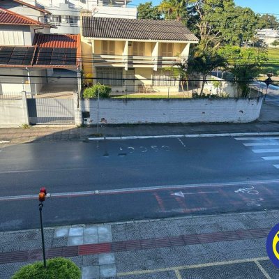 Apartamento com 66m², 2 quartos (sendo 1 suíte), no bairro Canasvieiras em Florianópolis