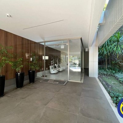 Apartamento com 76m², 2 quartos, 2 suítes, 2 garagens, no bairro João Paulo em Florianópolis