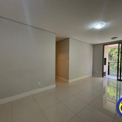 Apartamento com 76m², 2 quartos, 2 suítes, 2 garagens, no bairro João Paulo em Florianópolis