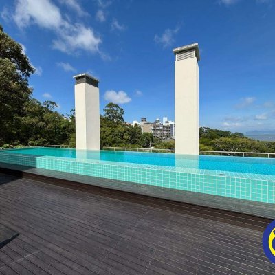 Apartamento com 76m², 2 quartos, 2 suítes, 2 garagens, no bairro João Paulo em Florianópolis