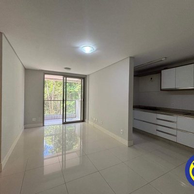 Apartamento com 76m², 2 quartos, 2 suítes, 2 garagens, no bairro João Paulo em Florianópolis