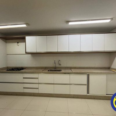 Apartamento com 76m², 2 quartos, 2 suítes, 2 garagens, no bairro João Paulo em Florianópolis