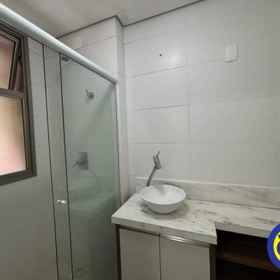 Apartamento com 76m², 2 quartos, 2 suítes, 2 garagens, no bairro João Paulo em Florianópolis
