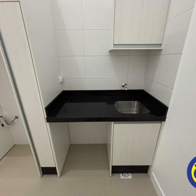 Apartamento com 35m², 1 quarto, 1 garagem, no bairro Centro em Florianópolis