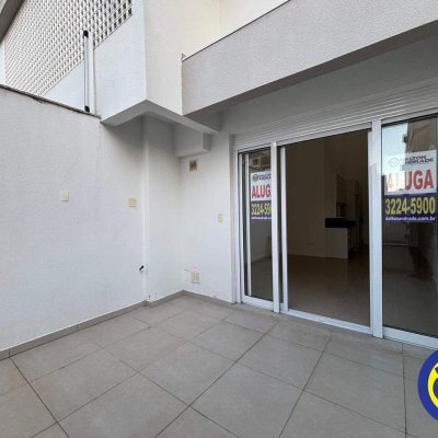 Apartamento com 35m², 1 quarto, 1 garagem, no bairro Centro em Florianópolis