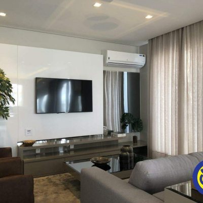 Apartamento com 35m², 1 quarto, 1 garagem, no bairro Centro em Florianópolis