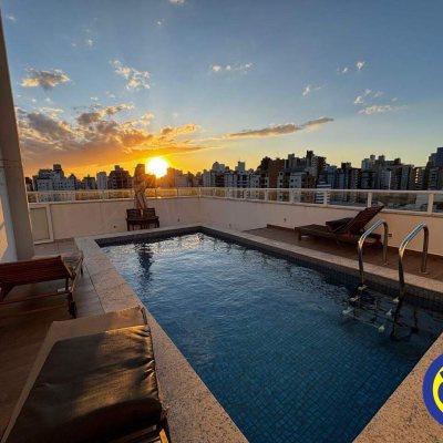 Apartamento com 59m², 1 quarto, 1 garagem, no bairro Centro em Florianópolis