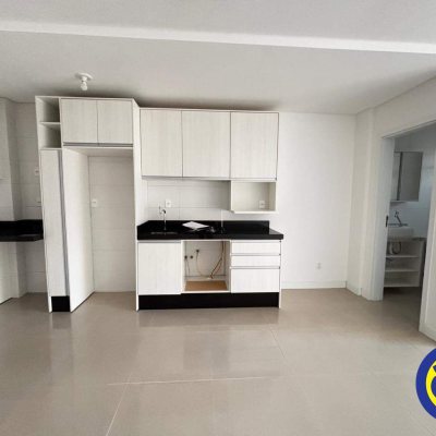 Apartamento com 59m², 1 quarto, 1 garagem, no bairro Centro em Florianópolis