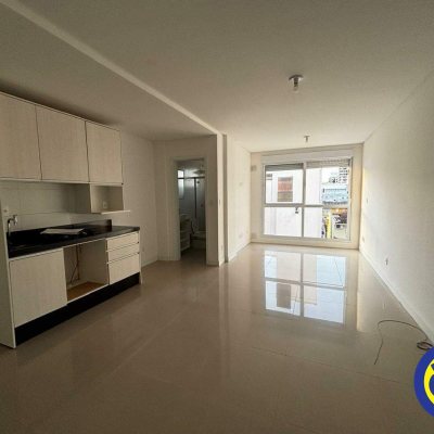 Apartamento com 59m², 1 quarto, 1 garagem, no bairro Centro em Florianópolis