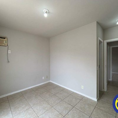 Apartamento com 138m², 2 quartos, 1 suíte, 2 garagens, no bairro Trindade em Florianópolis