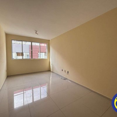 Apartamento com 75m², 2 quartos, 1 garagem, no bairro Centro em Florianópolis