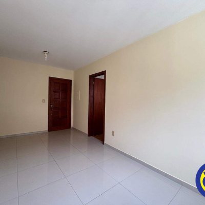 Apartamento com 75m², 2 quartos, 1 garagem, no bairro Centro em Florianópolis