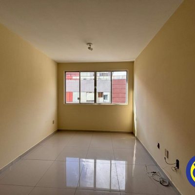 Apartamento com 75m², 2 quartos, 1 garagem, no bairro Centro em Florianópolis