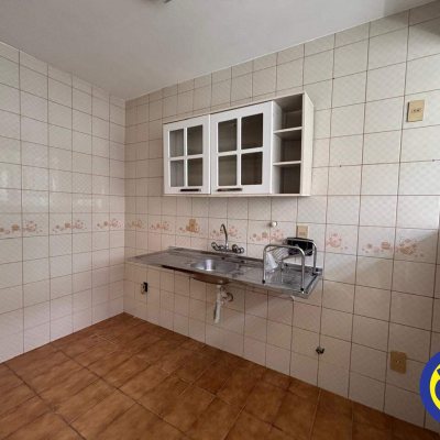 Apartamento com 75m², 2 quartos, 1 garagem, no bairro Centro em Florianópolis